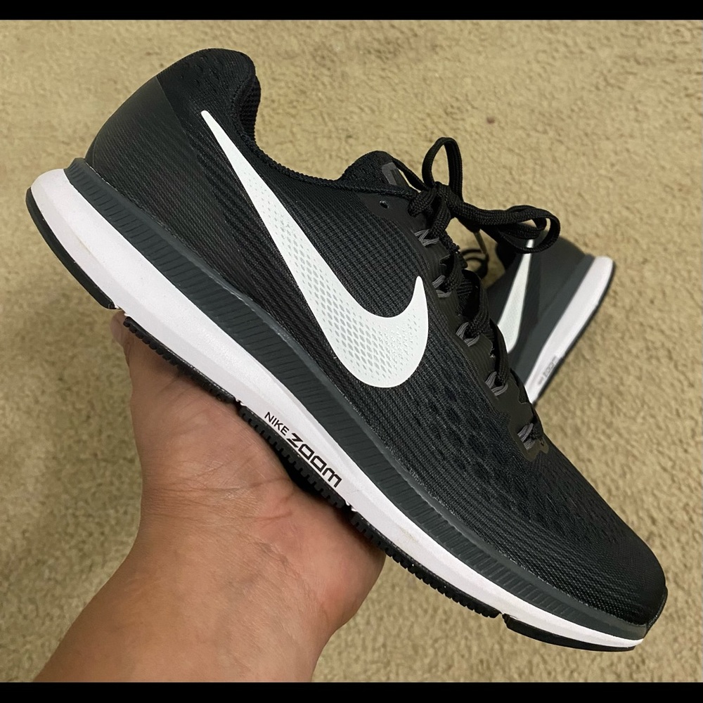 Nike Women’s Air Zoom Pegasus 34 Size 9W
